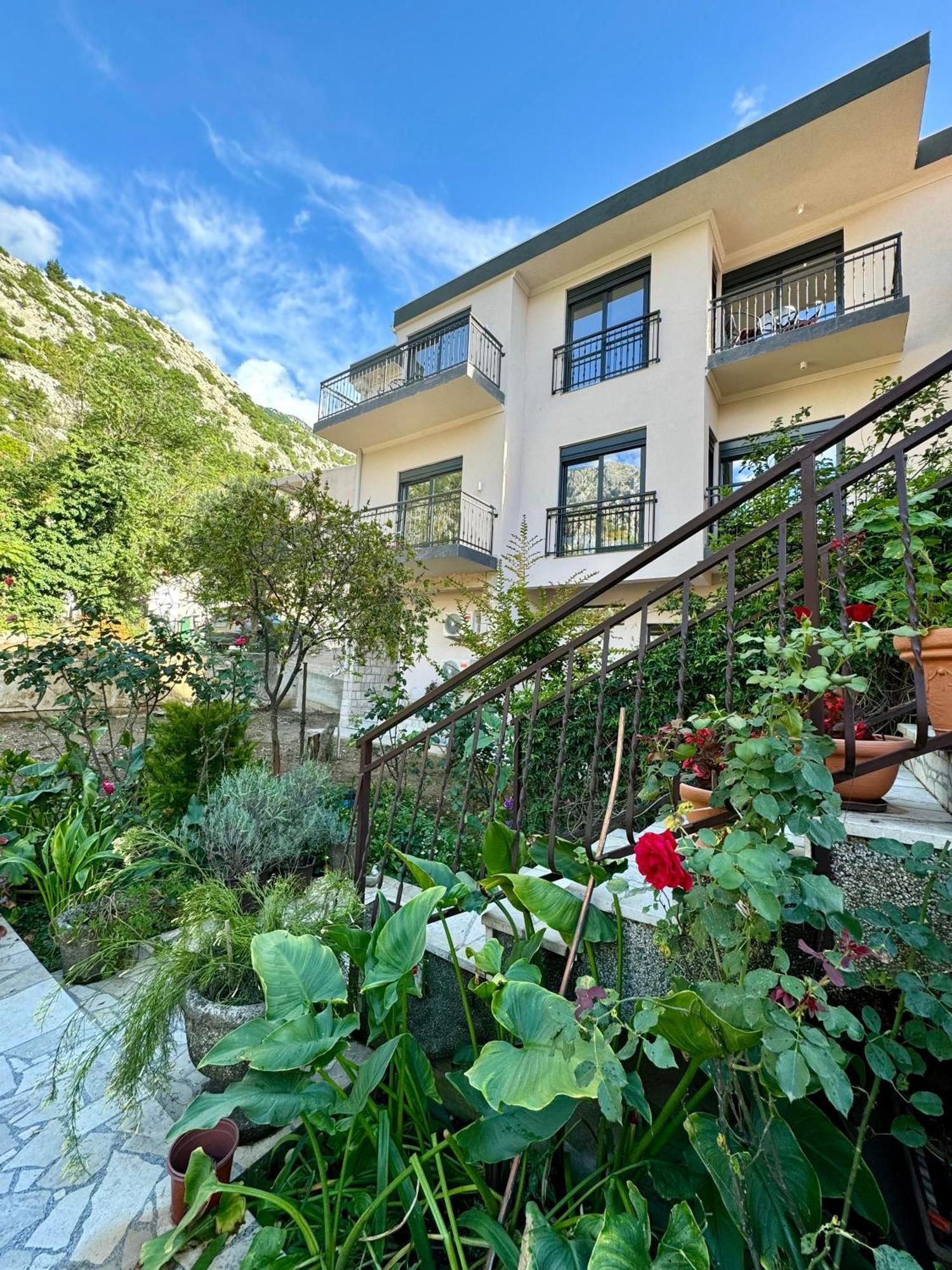 קוטור Harmony Garden Apartments מראה חיצוני תמונה
